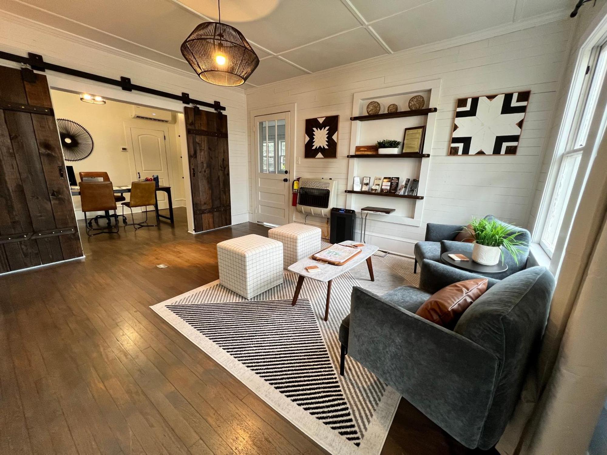 27 On Park Boutique Hotel & Venue Dahlonega Exterior foto